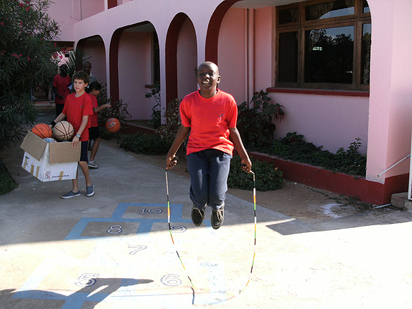 jump rope in Africa international jump rope international rope skipping Mike Fry Michael Fry Dar International School Dar es Salaam  Tanzania East Africa